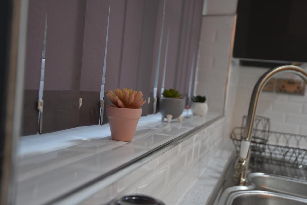 Exclusive!! Newly Refurbished Speedwell Apartment Near Bristol City Centre, Easton, Speedwell, Sleeps Up To 3 Guests Esterno foto